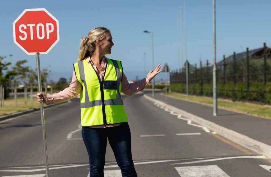 How Effective Traffic Control Ensures Safer and More Efficient Road Construction Projects